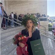 Salve sono Elisa Grande, laureata in diritto e amministrazione pubblica e attualmente studio Politiche sociali e servizio sociale